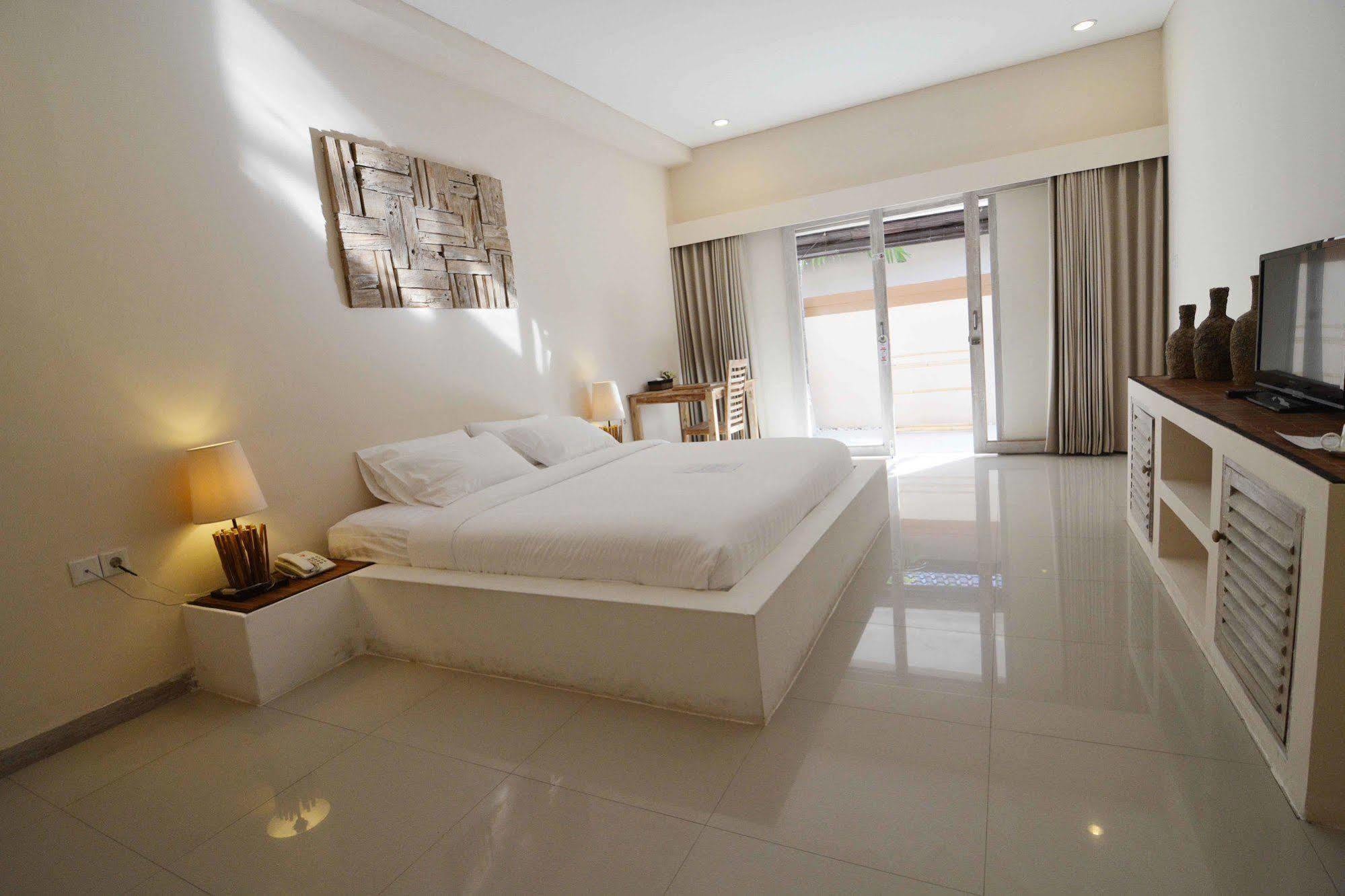 Kutaville Seminyak  Exterior photo
