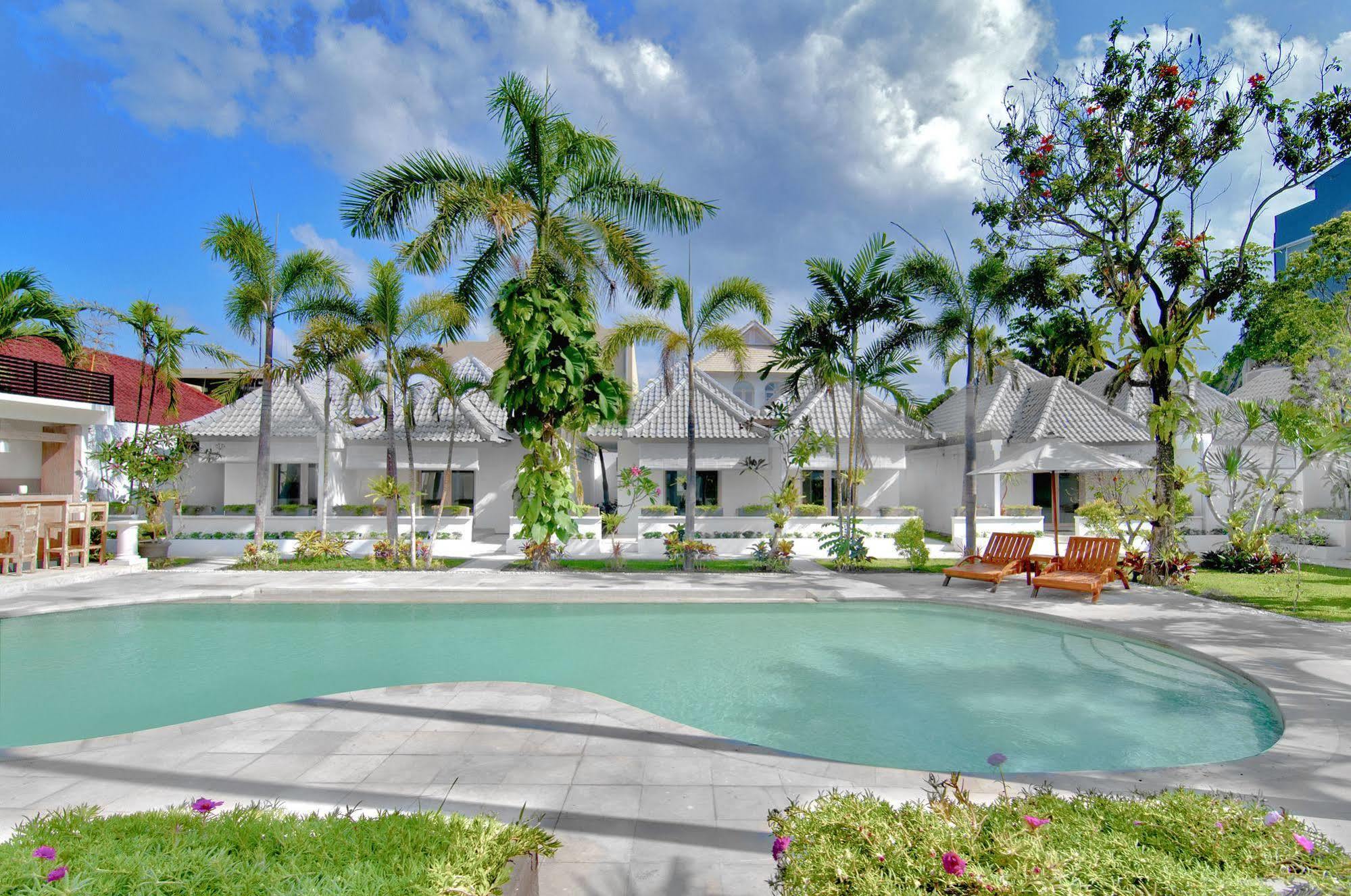 Kutaville Seminyak  Exterior photo