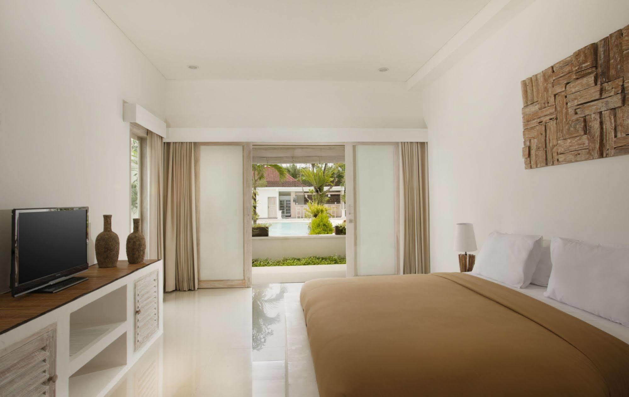 Kutaville Seminyak  Exterior photo